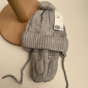 Beanie & mittens